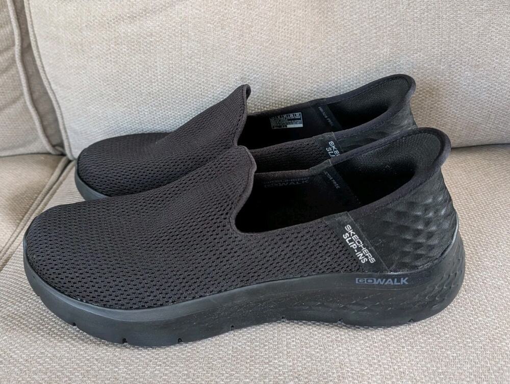 Skechers Women's 11 Go Walk Flex No Hands Hands Free Slip-Ins Sneaker, Black